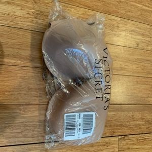 brand new vs bra size 38ddd